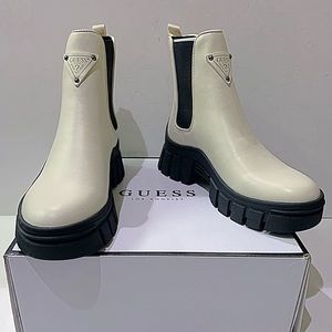 NEW GUESS Boots Chelsea HESTIA FAUX LEATHER Chelsea Booties Size 6M